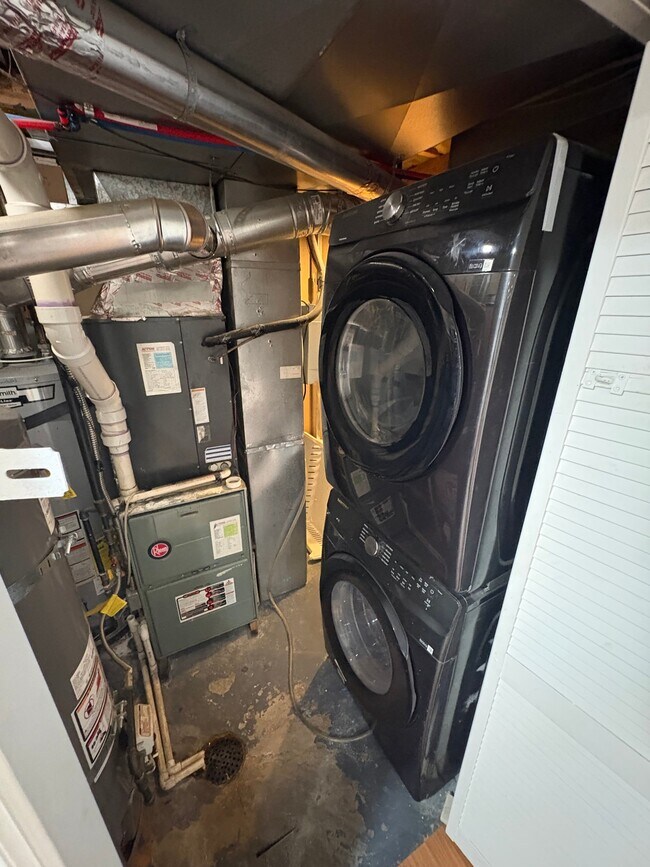 Building Photo - 6221 S 700 W