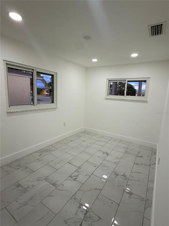 Building Photo - 5039 Pelican Dr