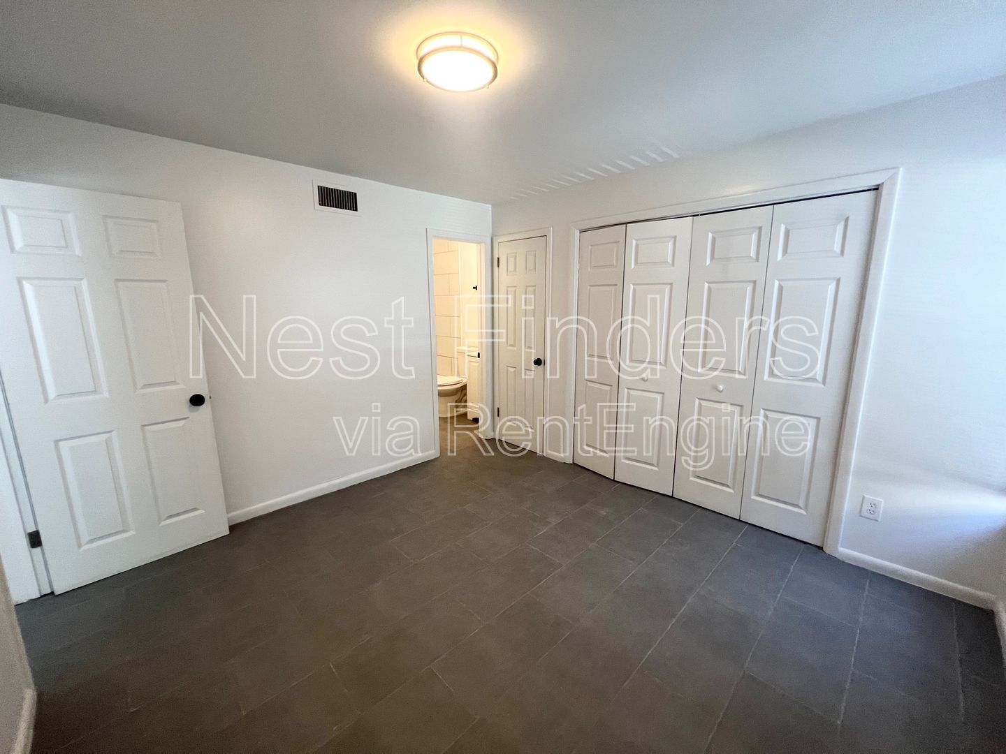 Building Photo - 1318 Sydney Pl