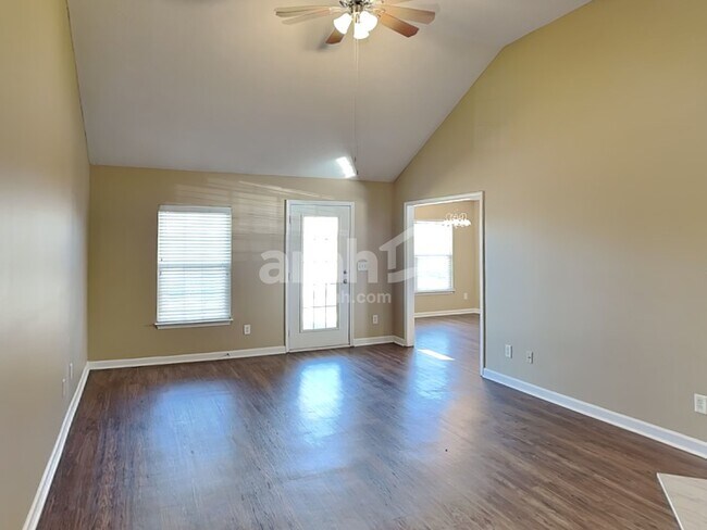 Building Photo - 4005 Strata Dr