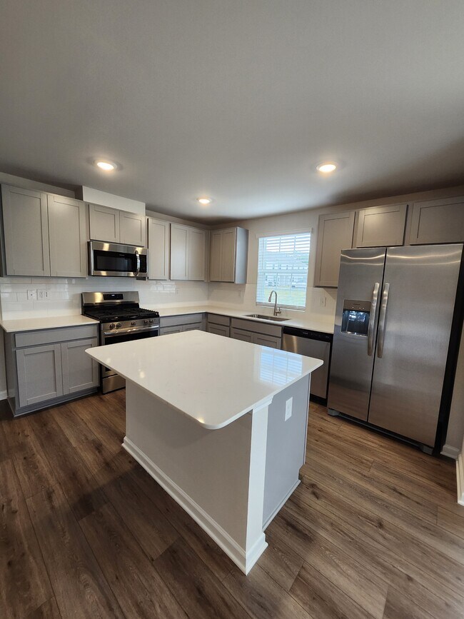 Building Photo - 708 Peyden Ln