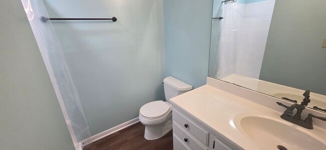 Building Photo - 2 bedroom / 2 bath *unfurnished* rental in...