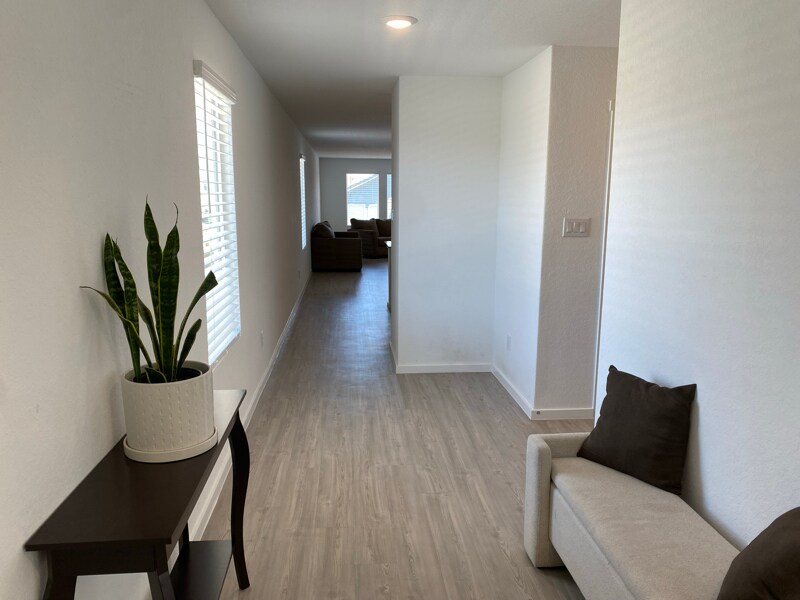 Building Photo - 9107 Selene Pl