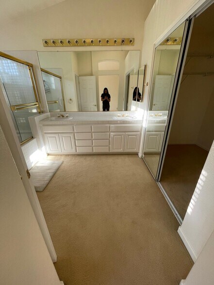 Building Photo - 522 Porpoise Bay Ter