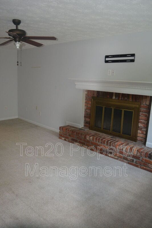 Building Photo - 1815 Marilon Dr