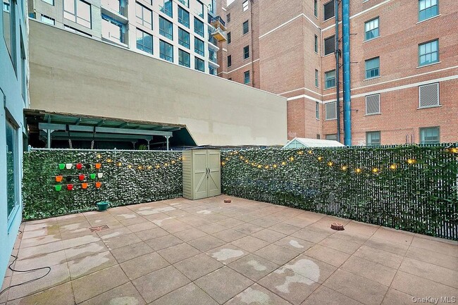 Building Photo - 106-20 70th Ave