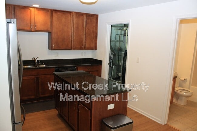 Building Photo - 7405 Battery Park Blvd