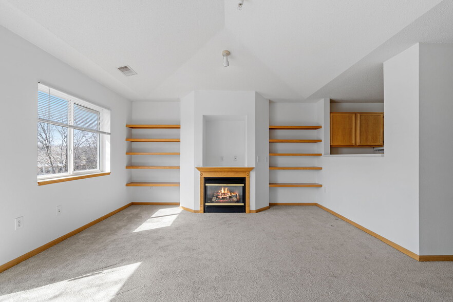 Building Photo - Boulder Ridge