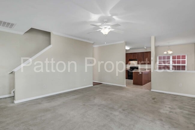 Building Photo - Rosewood Hills Home
