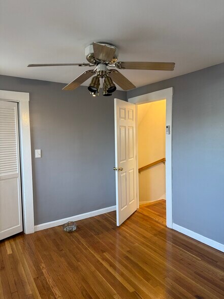 Building Photo - 3 Heath St