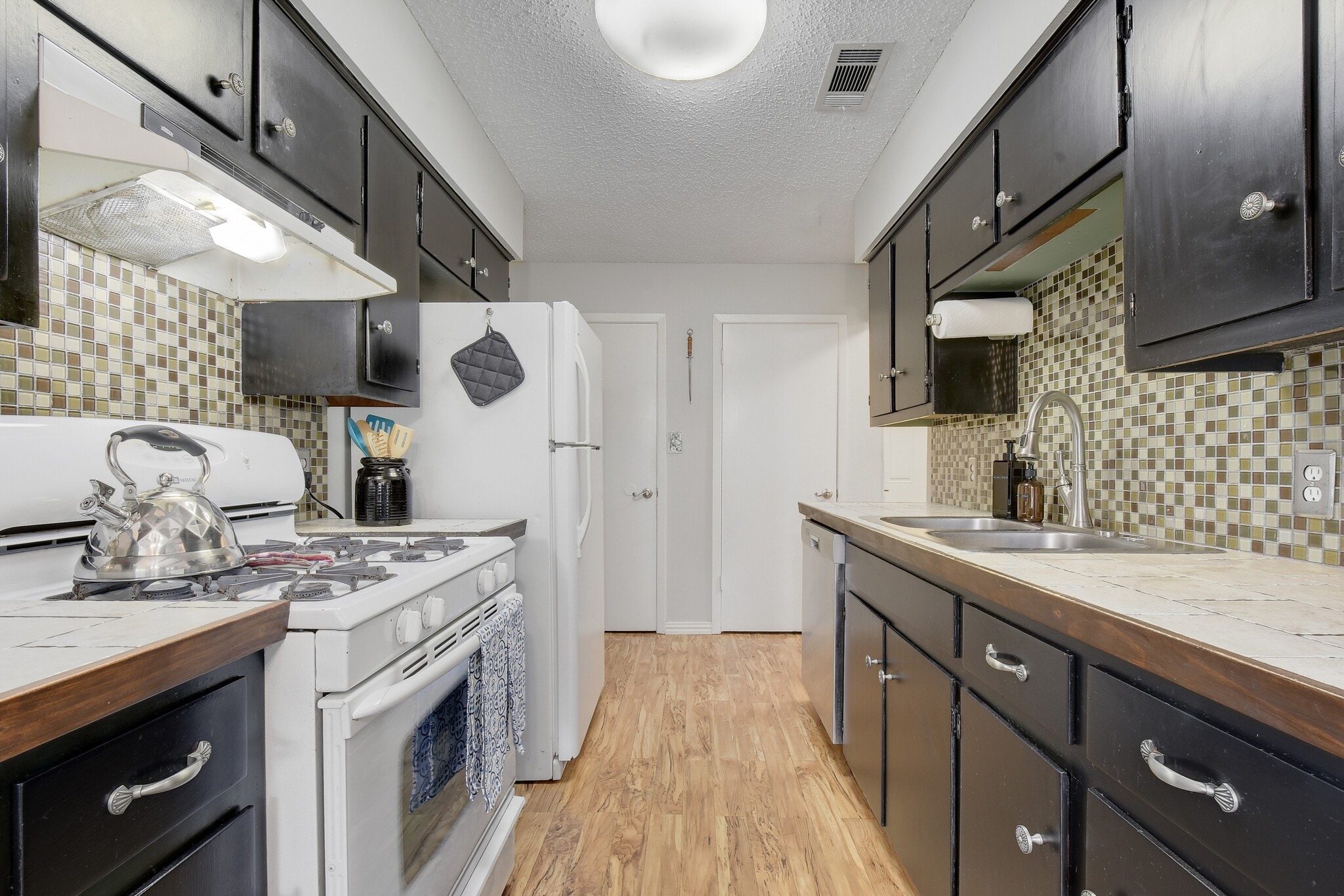 Kitchen includes dishwasher - 501 Wolverton Dr