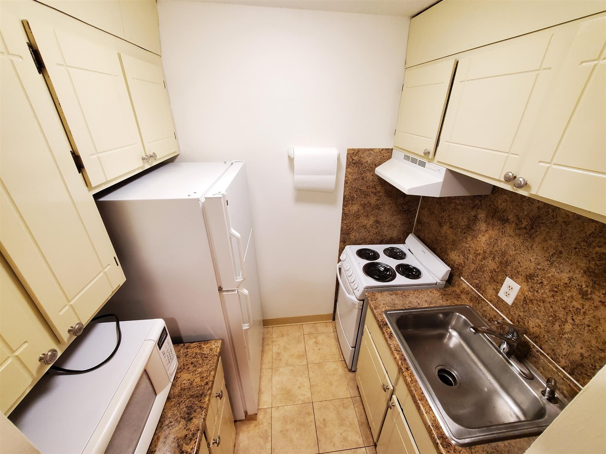 Building Photo - 474 Broadway