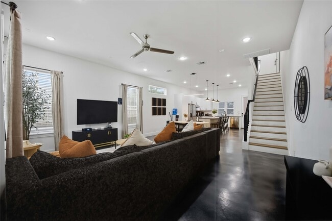 Building Photo - 4209 McKinney St