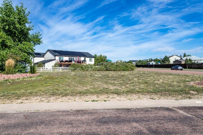 Building Photo - Spacious Home in Woodmen Hills!!!