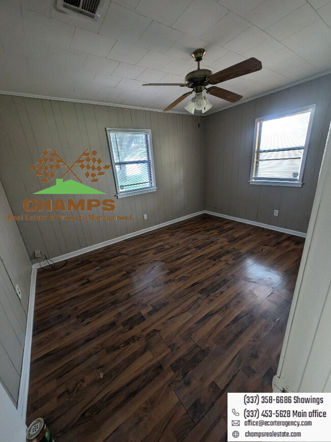 Building Photo - Modest Home in Carencro ready for its new Occupants!