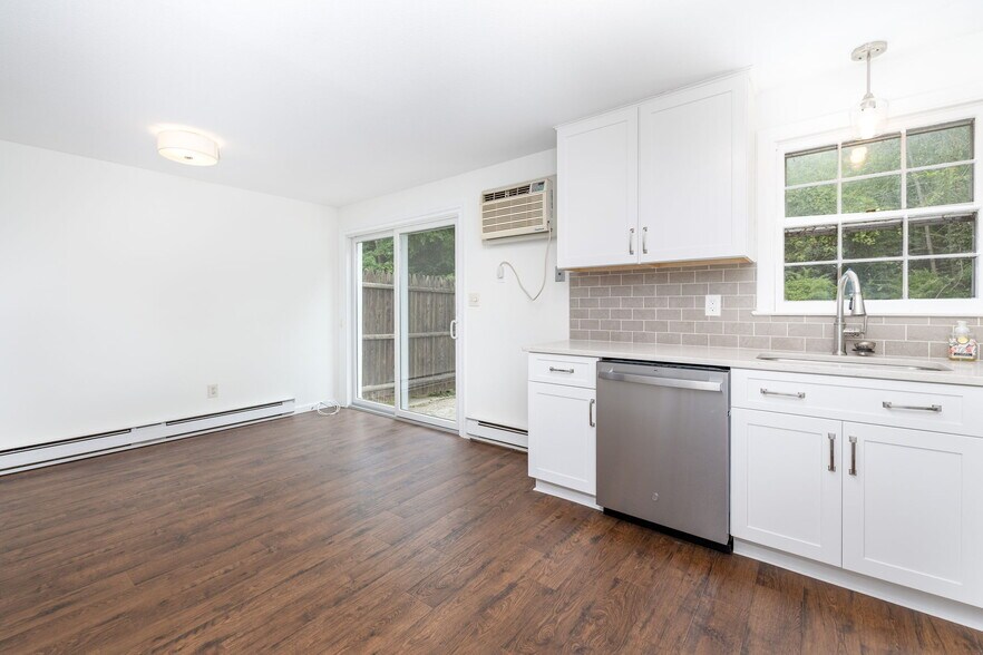 Building Photo - 26 Brandywine Ln