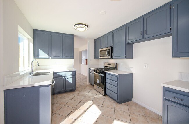 Building Photo - Beautiful 2 Story with Large Lot on Quiet ...