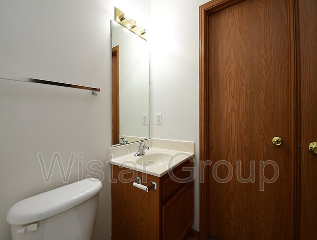 Building Photo - 5116 Read St