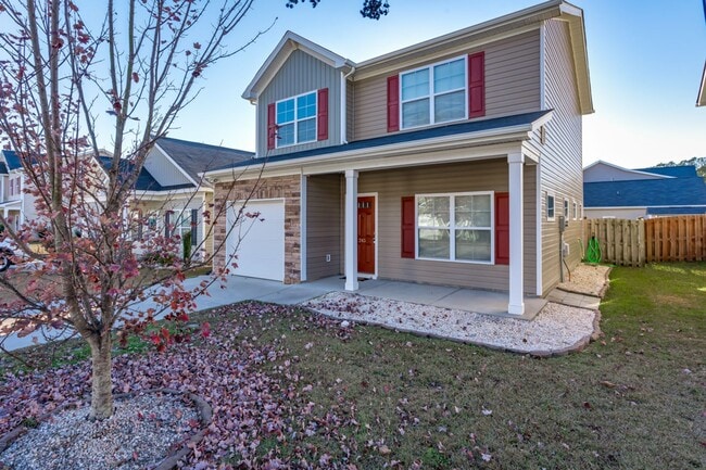 Building Photo - Amazing home in quiet and established neighborhood