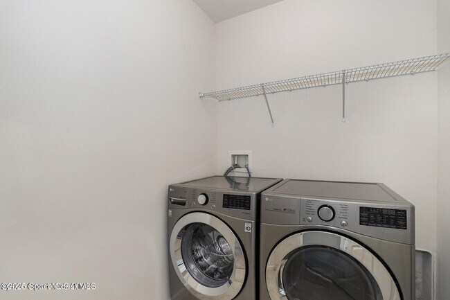 Building Photo - 4240 Pagosa Springs Cir