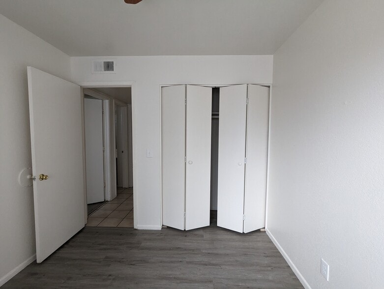 Building Photo - 1866 S Monterey Dr