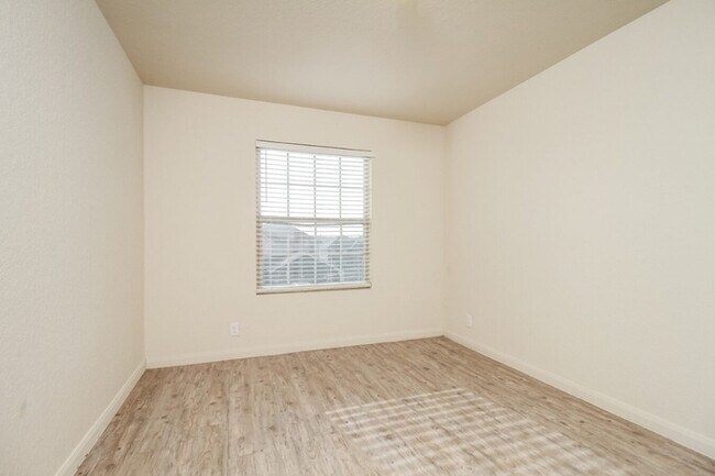 Building Photo - 8618 Tesoro Hills