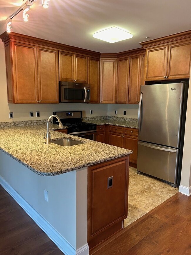 Building Photo - Gorgeous 55+ Community Steps from Saddle River Trail
