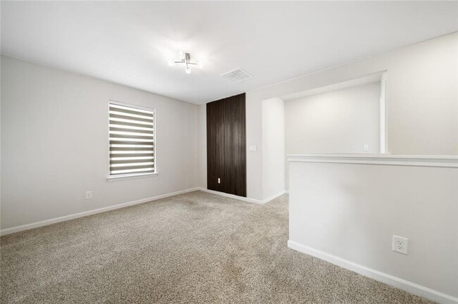 Building Photo - 1510 Lyon Wy Dr