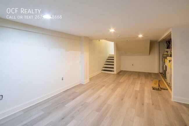 Building Photo - 2504 S Broad St