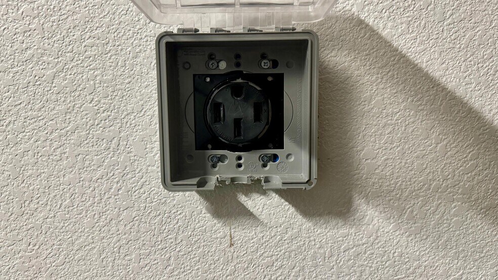 EV Charger - 3624 Whitworth Dr