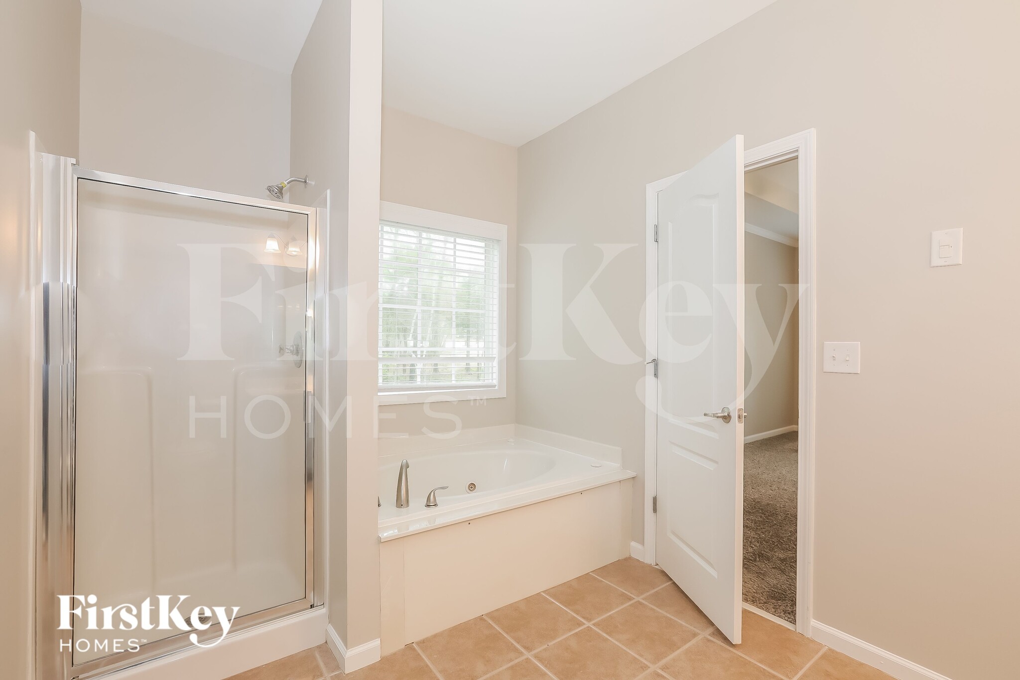 Building Photo - 2570 Serenity St
