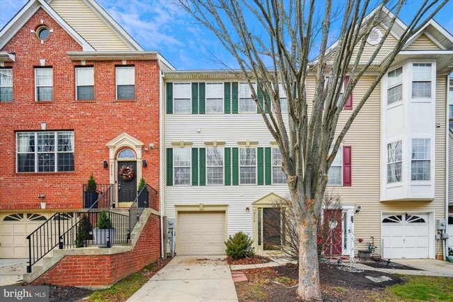 Building Photo - 8114 Mallard Shore Dr