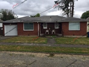 Building Photo - r259