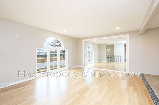 Building Photo - 1040 39th St