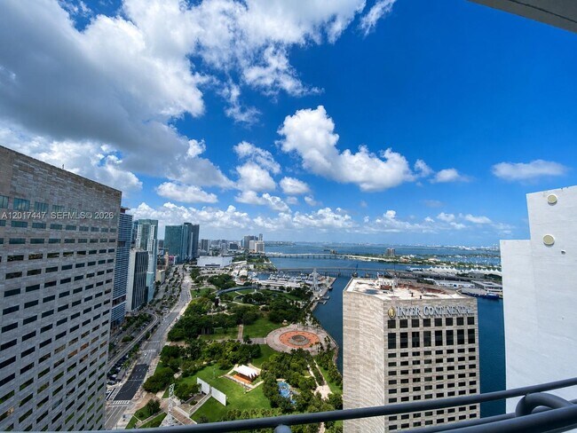Building Photo - 325 S Biscayne Blvd