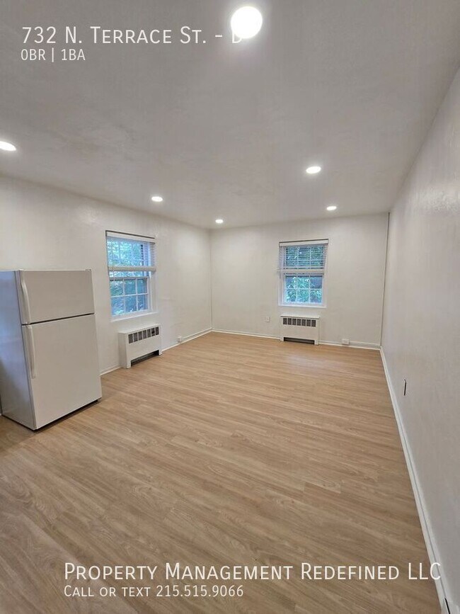 Building Photo - 732 North Terrace