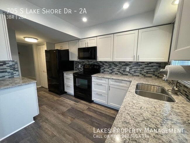 Primary Photo - 705 S Lake Shore Dr