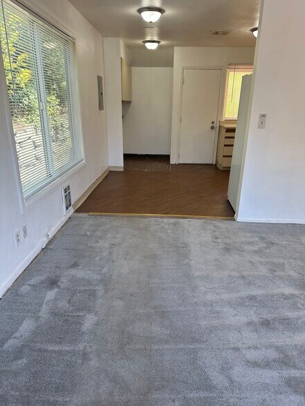 Building Photo - 755 NW 5th St