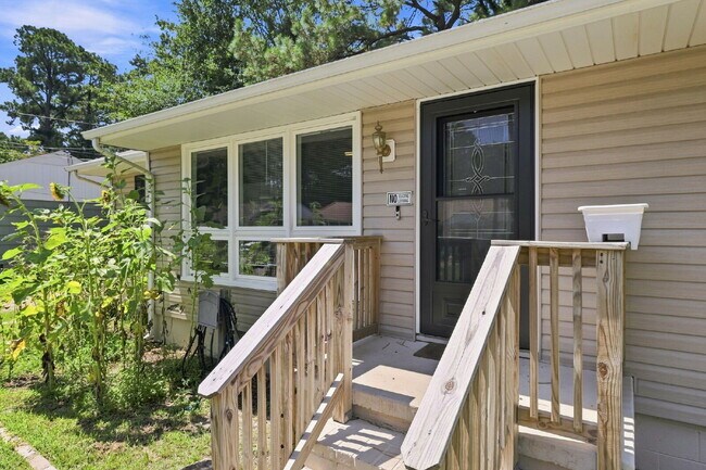 Building Photo - Updated Ranch with Garage, Fenced Yard & One-Level Living