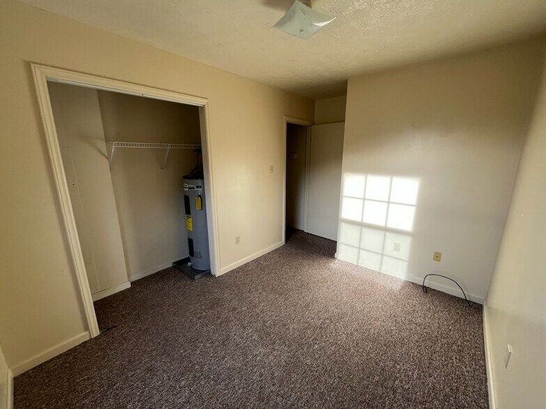 Building Photo - 4864 National Rd