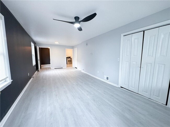 Building Photo - 48 Asbury St