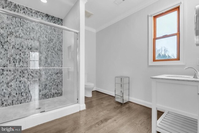 Building Photo - 6415 Bradley Blvd