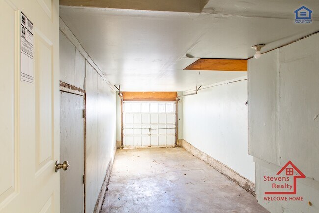 Building Photo - 2524 Prentice NW