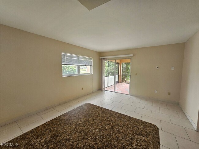 Building Photo - 4030 Coronado Pkwy