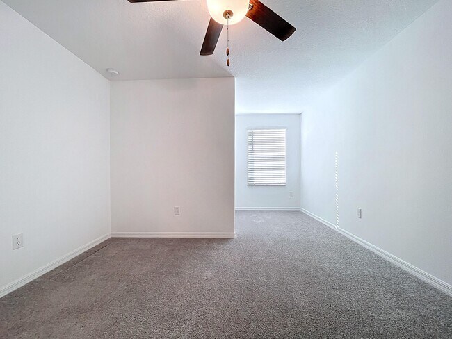 Building Photo - 4724 Tuscan Loon Dr