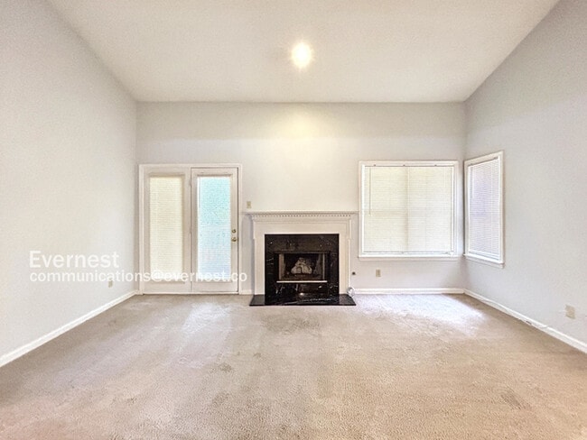 Building Photo - 411 McGill Park Ave NE