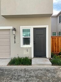 Building Photo - 2915 Liscum St
