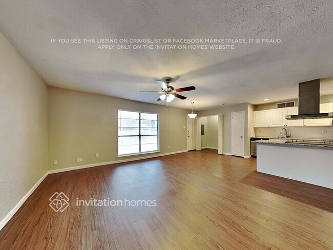 Building Photo - 5313 Marsh Dr