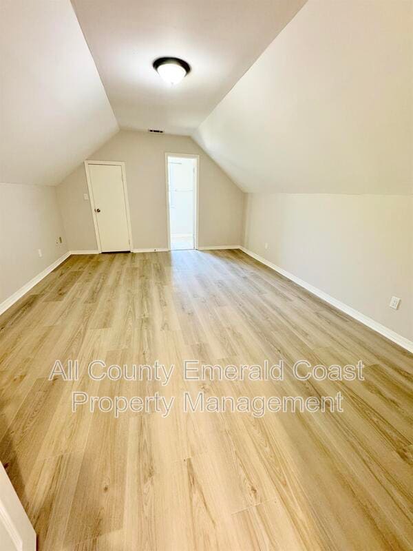 Building Photo - 710 Swan Ln