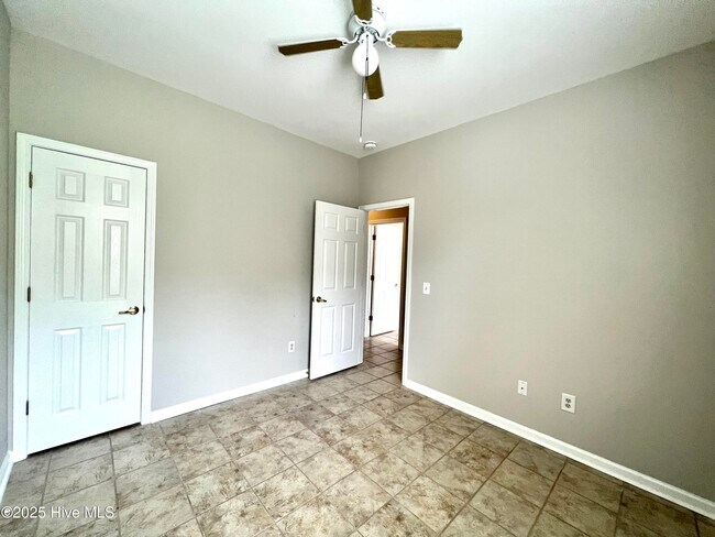 Building Photo - 274 Coralstone Ct